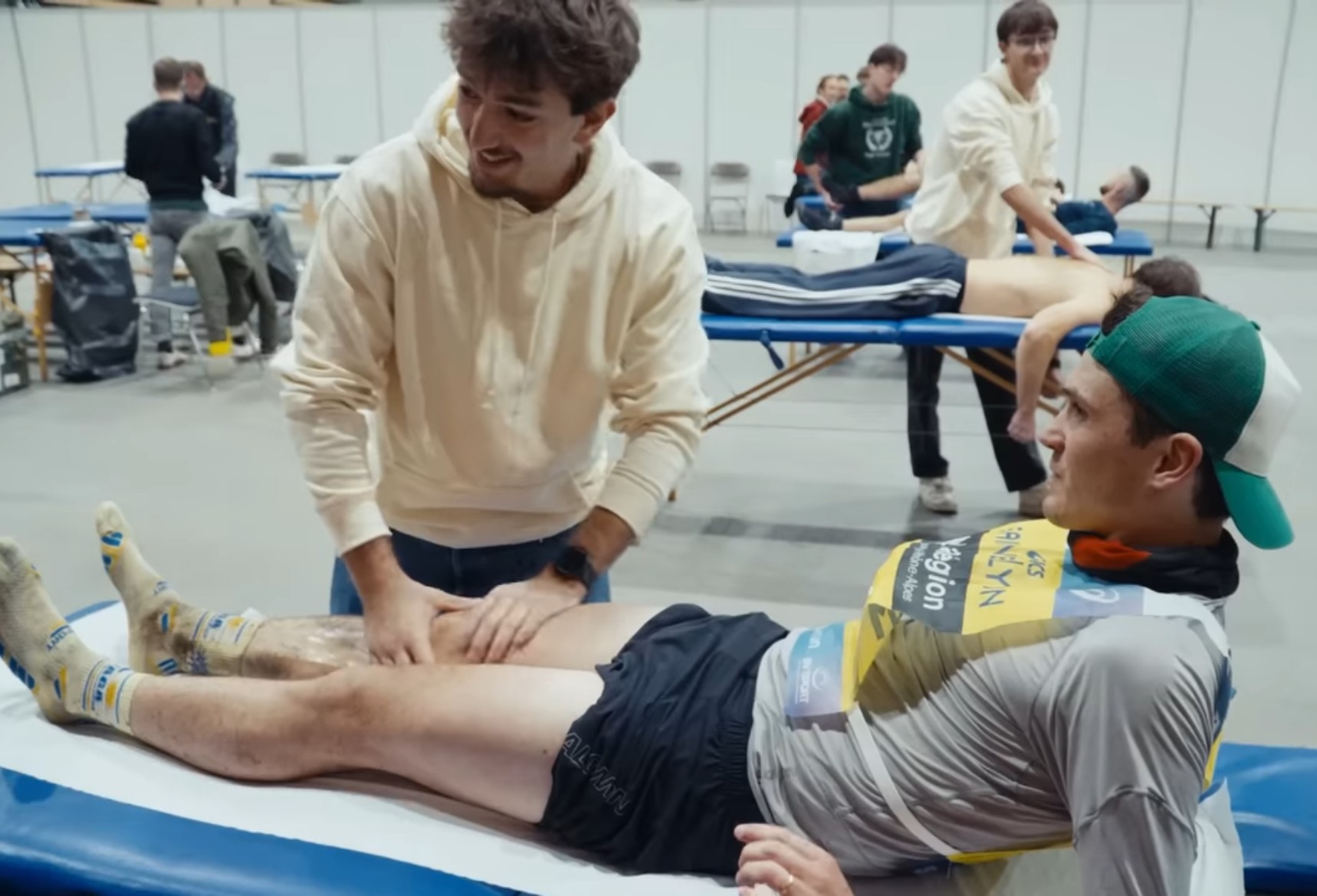 Paysage du Pilat avec un chemin